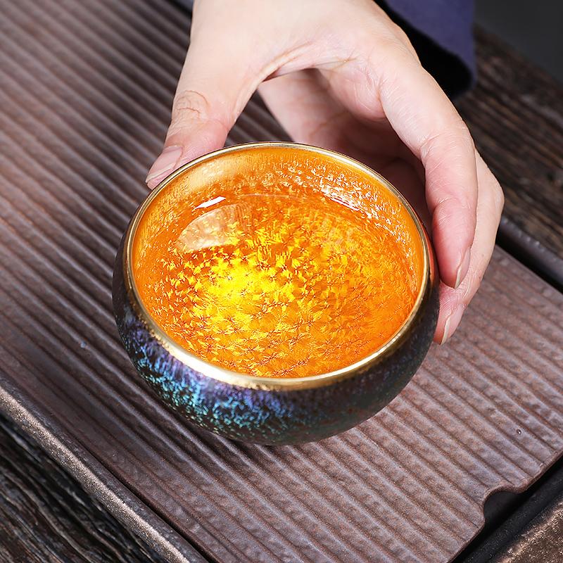 黄金の孔雀